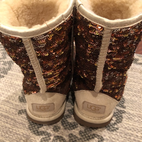 Ugg boots - Picture 3 of 4